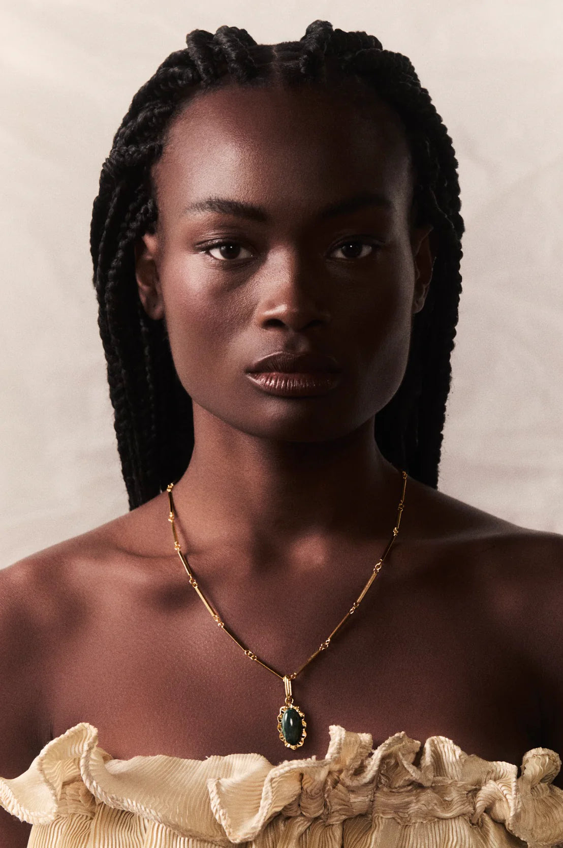 Dela Pendant